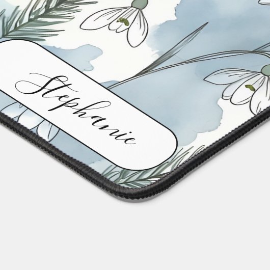 Subtle Pastel Snowdrop Floral Custom デスクマット (コーナー)