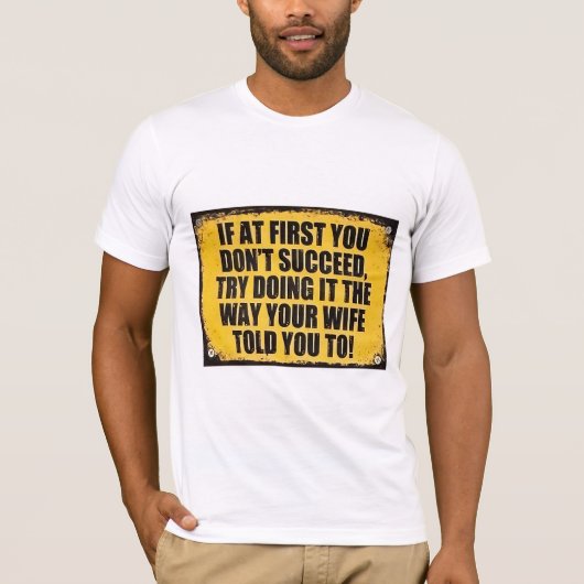 Succeed saucy fun sign tシャツ (正面)