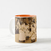 Suffragistパレードのマグ ツートーンマグカップ (正面左)