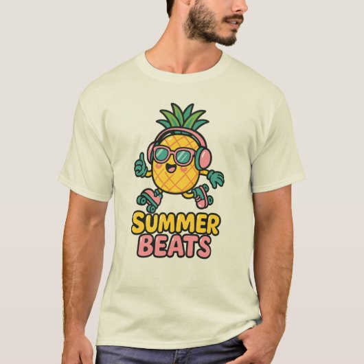 Summer Beats – Cute Pineapple with Headphones Tシャツ (正面)