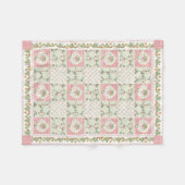 Summer Strawberries Gingham Floral Baby Girl フリースブランケット (正面(横))