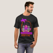 Summerween Skeletons at The Beach Undead is Good Tシャツ (正面フル)
