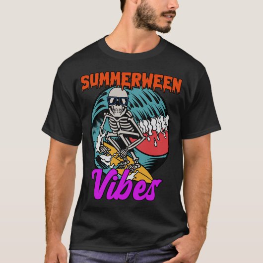 Summerween Vibes Skeleton Spooky Surfing T-Shirt Tシャツ (正面)