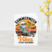 Summerween Vibes Spooky Year Round Halloween Spook カード (黄色い花)