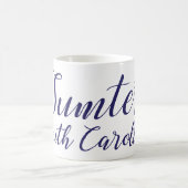 Sumterの筆記体のマグ コーヒーマグカップ (中央)