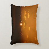 Sun Behind Clouds I Orange Sunset Photo アクセントクッション (正面(垂直))