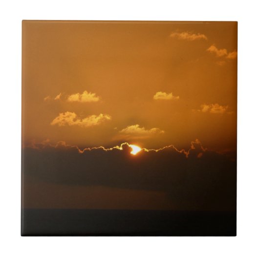 Sun Behind Clouds I Orange Sunset Photo タイル (正面)
