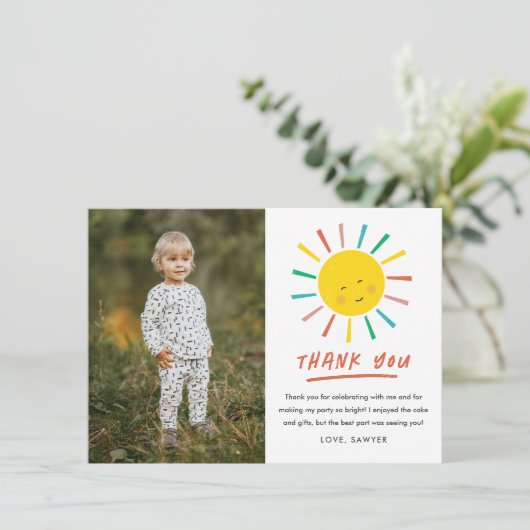 Sun Kidsののまわりに最初の旅の写真誕生日 サンキューカード (スタンド正面)