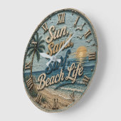 Sun Sand Surf Beach Life Coastal Beach House Decor ラージ壁時計 (傾斜)