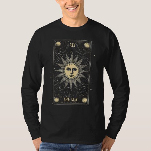 Sun Tarot Card Radiates Optimism, Positivity And J Tシャツ (正面)