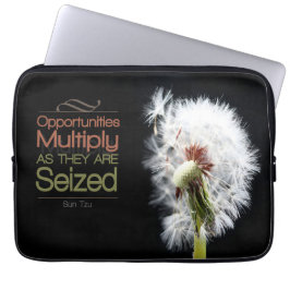Sun Tzu感動的引用文「機会」 ラップトップスリーブ