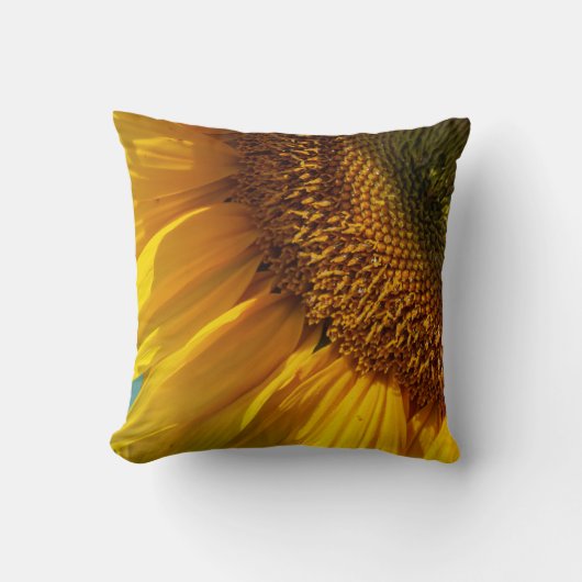 Sunflower Wall Art - Modern Yellow Floral Design  クッション (正面)