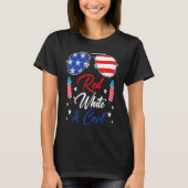 Sunglasses USA Flag Red White and Cool 4th of July Tシャツ (正面)