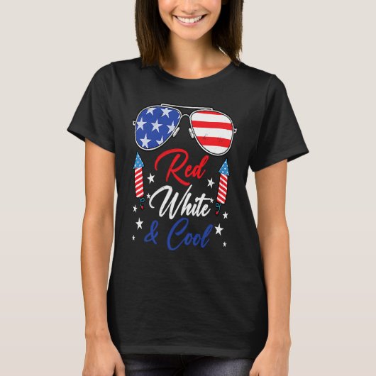 Sunglasses USA Flag Red White and Cool 4th of July Tシャツ (正面)