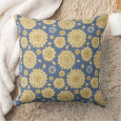 Sunlight Stillness II in Country Blue クッション (ブランケット)