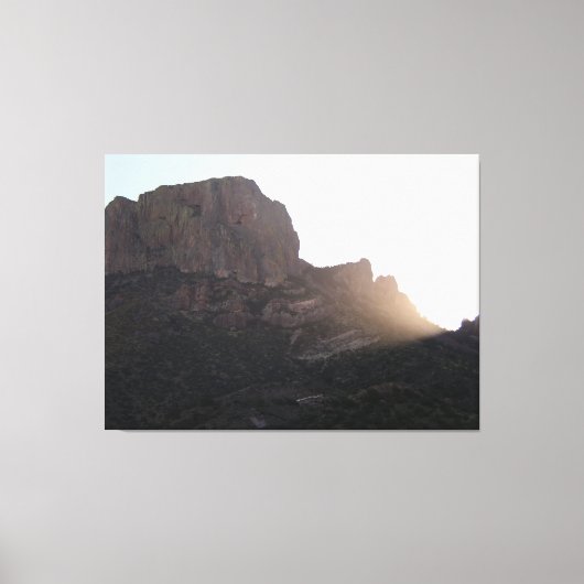 Sunlight Streaming Over Casa Grande, BNP,テキサス州 キャンバスプリント (正面)