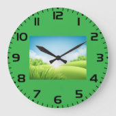Sunny Green Field Landscape ラージ壁時計 (正面)