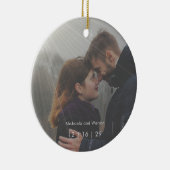 Sunraysミニマルフォト初めてのクリスマス結婚ズ セラミックオーナメント (右)