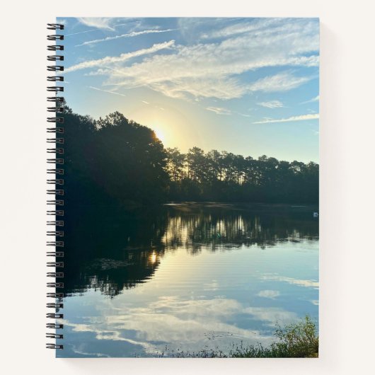 Sunrise Over A Georgia Lake ノートブック (正面)