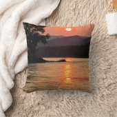 Sunrise Over Katun素晴らし River写真 クッション (ブランケット)