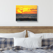 Sunrise over the ocean Stretched Canvas Print キャンバスプリント (インサイチュ (寝室))