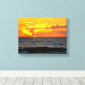 Sunrise over the ocean Stretched Canvas Print キャンバスプリント (インサイチュ (ウッドフロア))