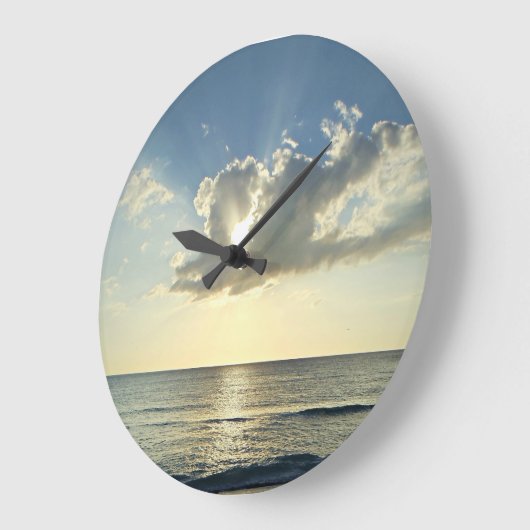 Sunrise Over the Quiet Coast ラージ壁時計 (傾斜)