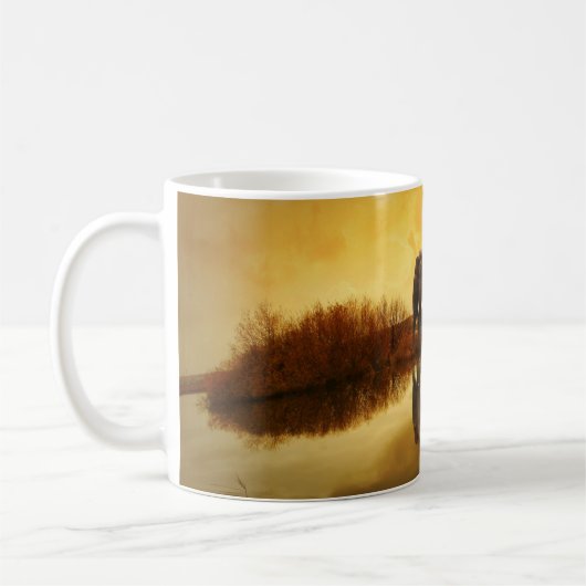 sunset湖の反射のコーヒー・マグの象 コーヒーマグカップ (左)