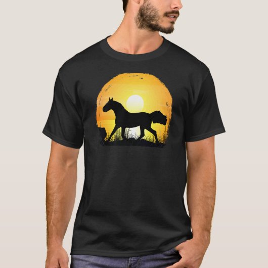 Sunset Horse Breed Silhouette Holsteiner Horse Tシャツ (正面)
