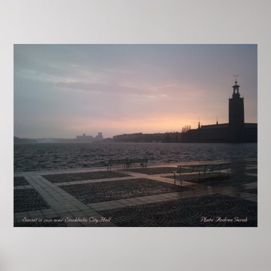 Sunset in rain over Stockholm City Hall 1, Suns... ポスター (正面)