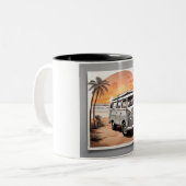 "Sunset Kombi Beach Mug - Coastal Adventure Cup" ツートーンマグカップ (正面左)