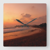 Sunset on a beach in Mexico スクエア壁時計 (正面)