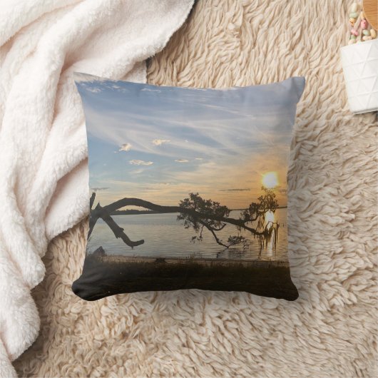 Sunset Over East Bay クッション (ブランケット)