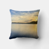Sunset Over Wildcat Lake クッション (裏面)