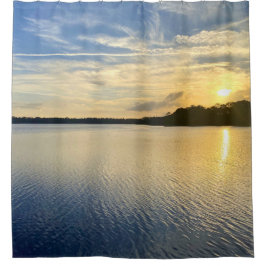 Sunset Over Wildcat Lake シャワーカーテン
