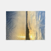 Sunset Over Wildcat Lake フリースブランケット (正面(横))