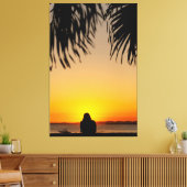 Sunset Silhouette: Tropical Serenity キャンバスプリント (インサイチュ (リビング))