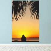 Sunset Silhouette: Tropical Serenity キャンバスプリント (インサイチュ (ウッドフロア))