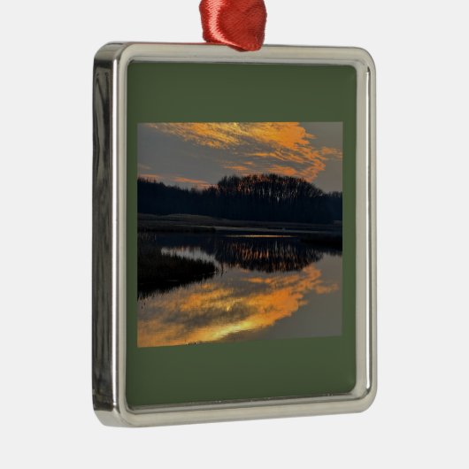 Sunset Waterscape Reflection Ornament メタルオーナメント (右)