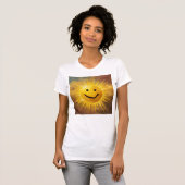 Sunshine Smile — Radiate Joy Everywhere You Go Tシャツ (正面フル)