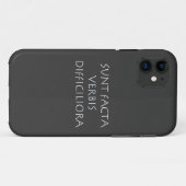 Sunt facta verbis difficiliora Case-Mate iPhoneケース (裏面(横))