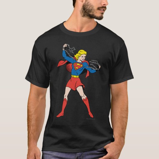 Supergirlの姿勢10 Tシャツ (正面)
