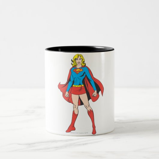 Supergirlの姿勢5 ツートーンマグカップ (中央)
