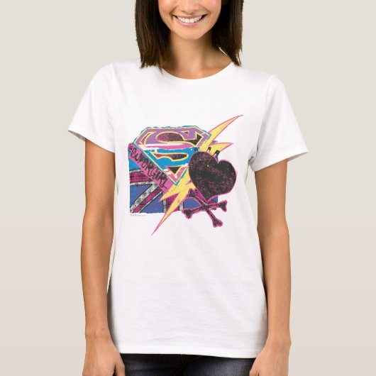 Supergirlの旗および骨が交差した図形 Tシャツ (正面)
