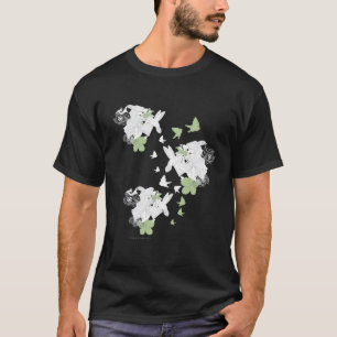 Supergirl Birds and Feathers Tシャツ