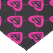 Supergirl Hearts Diagonal Pattern テーブルクロス (アングル)