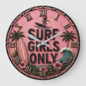 Surf Girls Only Beach Pink Coastal Surf House Deco ラージ壁時計 (正面)