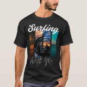 Surf With Me – Retro Beach Vibes Tシャツ (正面)