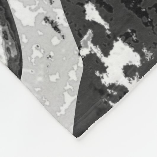 Surface Current – Abstract Flow & Structure Large  フリースブランケット (角)
