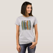 Surfboards In A Row Women And Teens Surf's Up Tシャツ (正面フル)